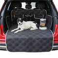 Cargar la imagen en la vista de la galería, Dog lying on car trunk mat made of black Oxford cloth with pet food container beside