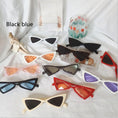 Charger l'image dans la visionneuse de la galerie, French Fighting Pugs Medium And Large Dog Glasses Toy