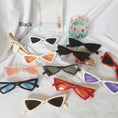 Charger l'image dans la visionneuse de la galerie, French Fighting Pugs Medium And Large Dog Glasses Toy
