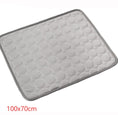 Cargar la imagen en la vista de la galería, Gray pet cooling mat with round quilted pattern, size 100x70 cm shown on white background
