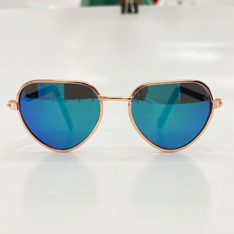 Cat sunglasses with blue gradient lenses and rose gold metal frame
