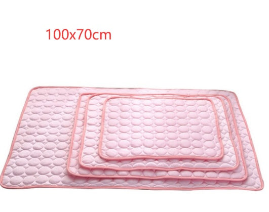 Set of three pink pet cooling mats, small to large, displayed on white background with 100x70 cm size label