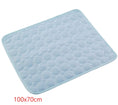 Cargar la imagen en la vista de la galería, Light blue pet cooling mat with quilted bubble design details and size 100x70 cm
