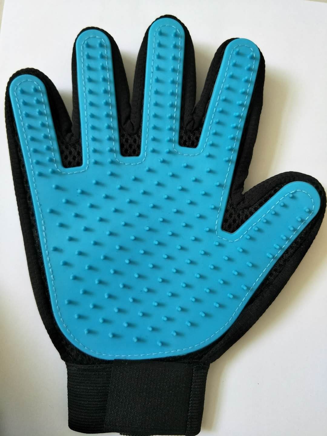 Pet Hair Removal Grooming Glove