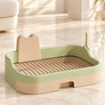 Cargar la imagen en la vista de la galería, Green portable dog potty tray with grate and splash panel on ivory marble
